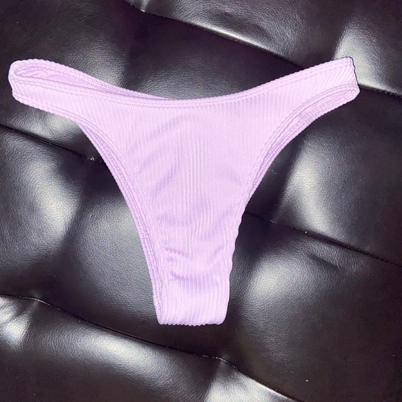 Hollister Other - Ribbed High leg bikini bottom